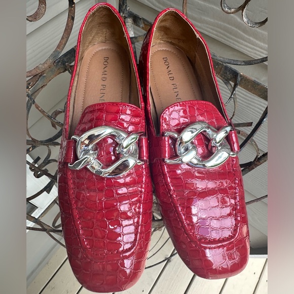 Donald Pliner Women's Bristol Chain Embossed Loafers - Picture 2 of 6